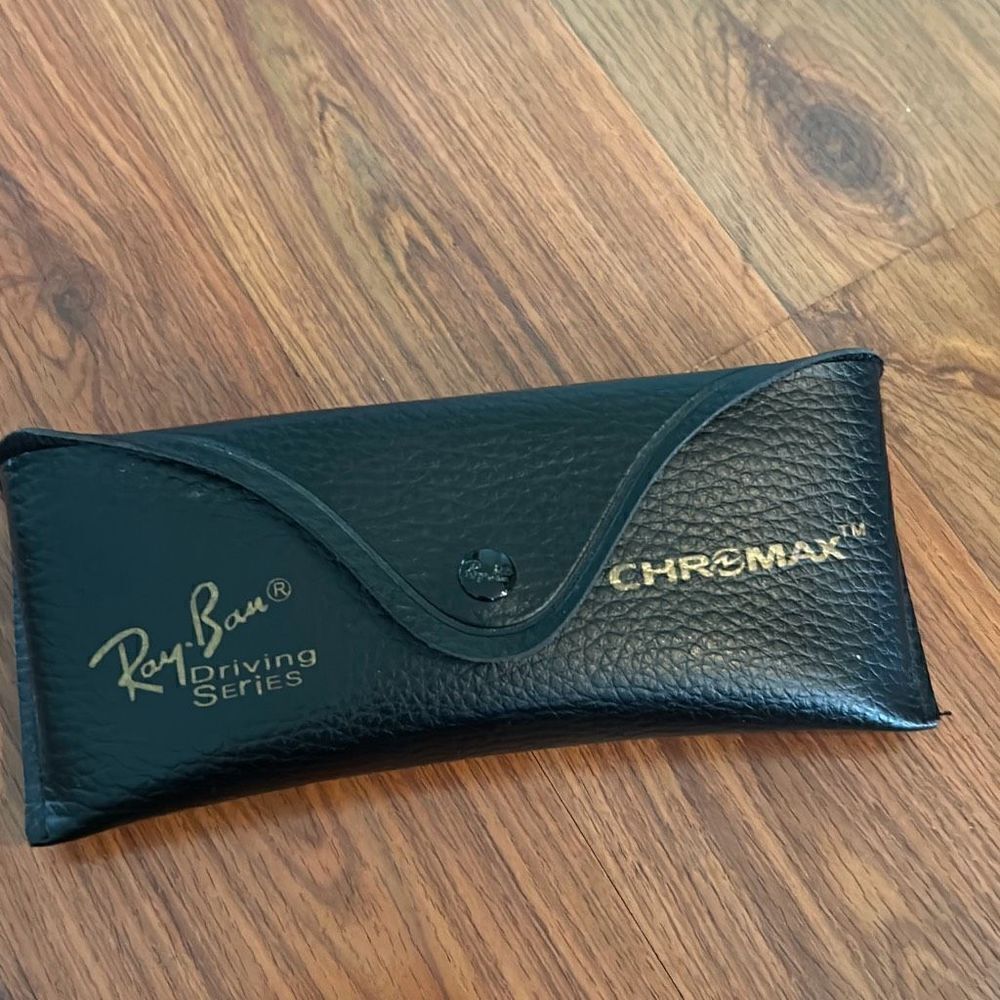 Vintage Ray-ban black case hard driving series Chromax